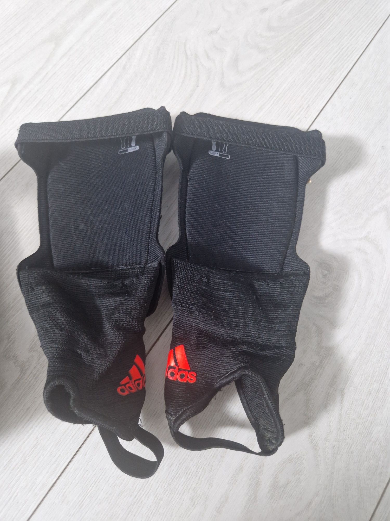 Aparatori fotbal copii Adidas predator cu protecție pentru tibie și gl