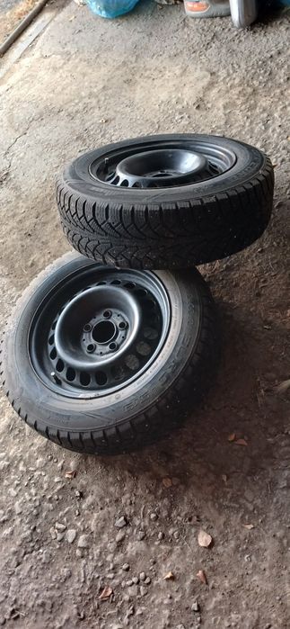 Продам резину зимнюю на 15