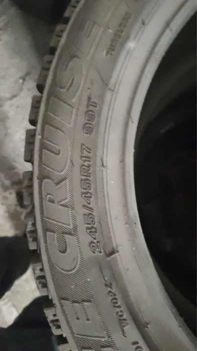 Зимние шины шипы R17 245/45