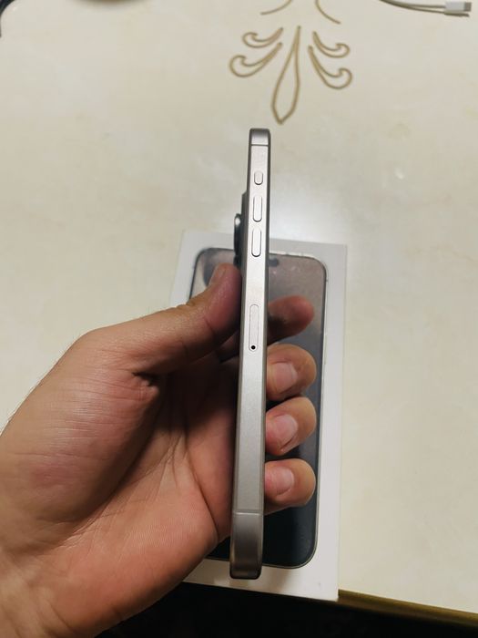 Продаю Iphone 15 pro max 256 gb