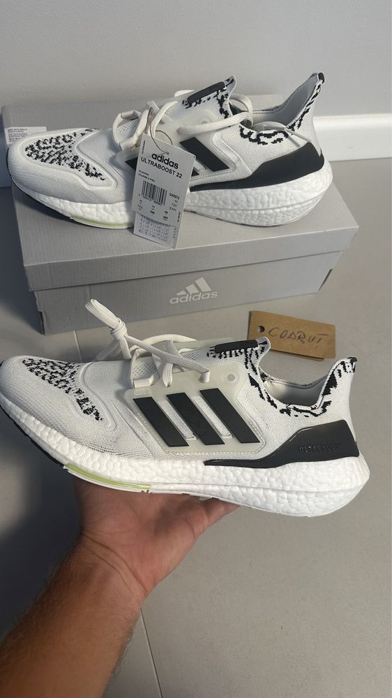 Adidas Ultraboost 22 “Non Died Zebra”