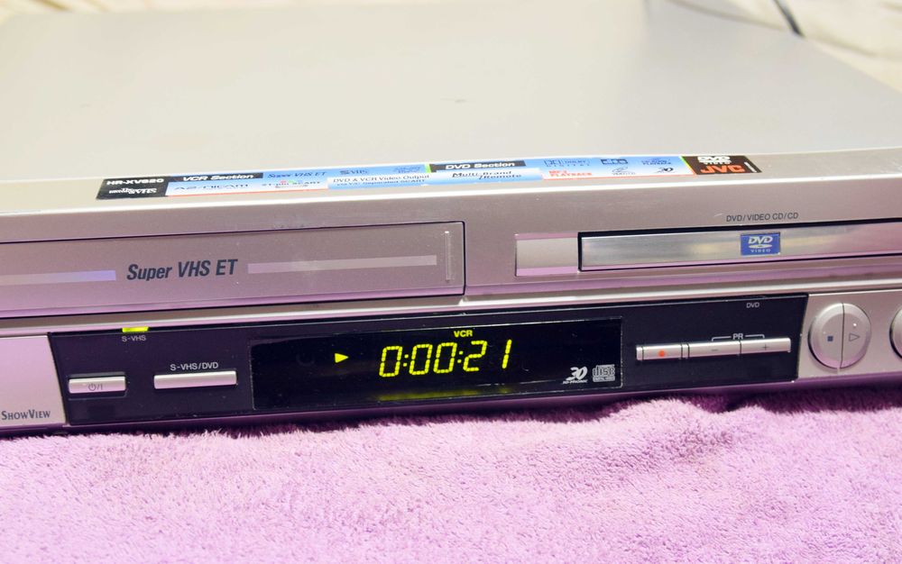 JVC  video combo super VHS