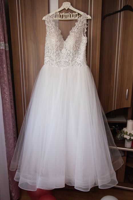 Vând rochie mireasa
