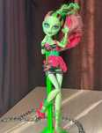 Păpușă Monster High Venus Zombie Shake Limited Editoon
