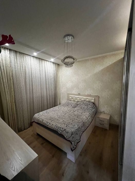 Продаю 2в3/4/4 Максим Горький 77-серия