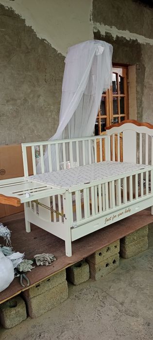 Детские кровать из дерева