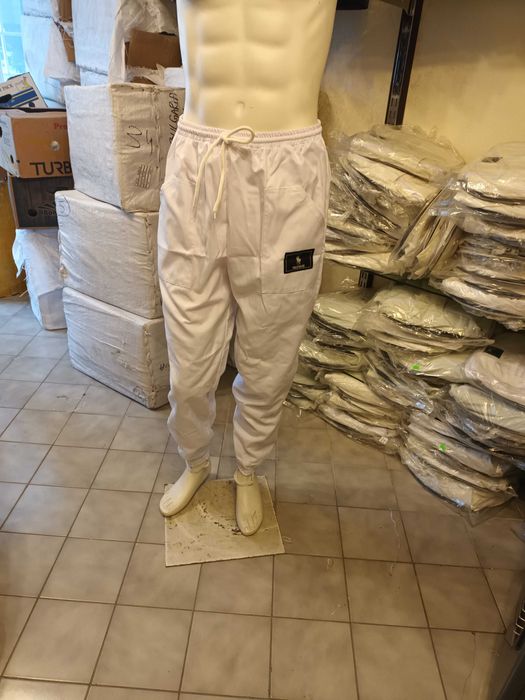 Продавам  печиларски костюми уакита и панталони