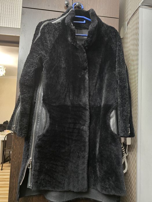 Продам женскую Дубленку MEFI