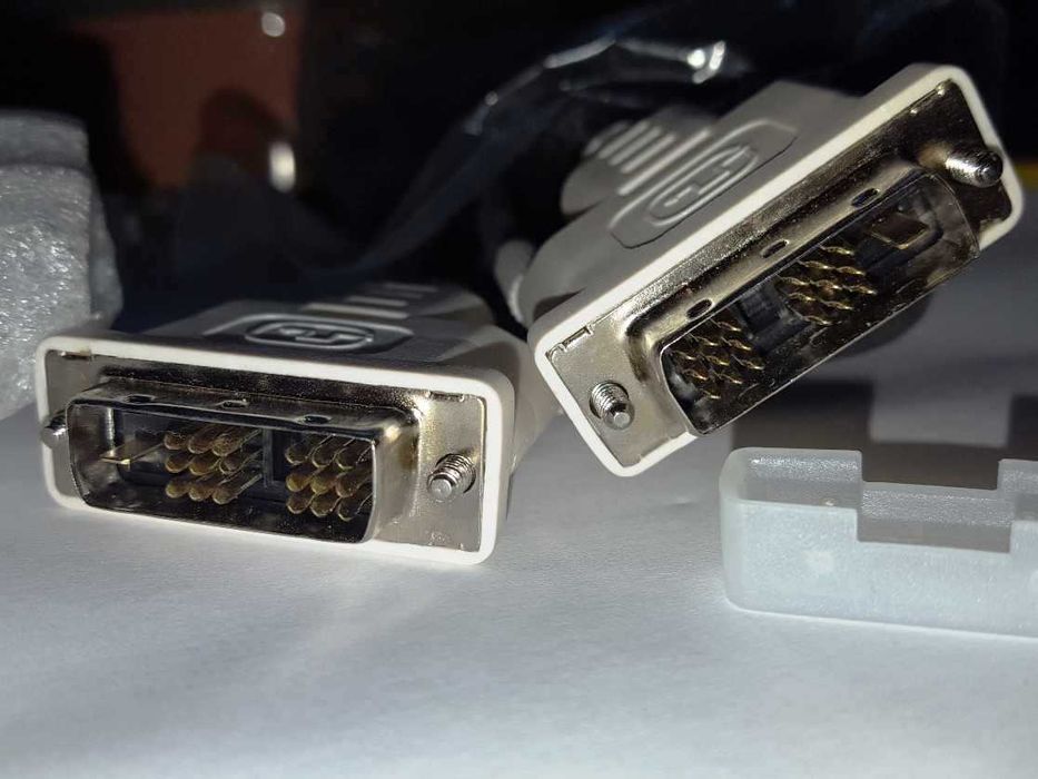 Vand cablu DVI-DVI tata - tata