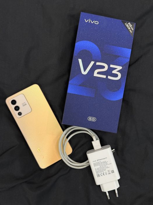 Телефон vivo v23 5G Золотой в хорошем состоянии
