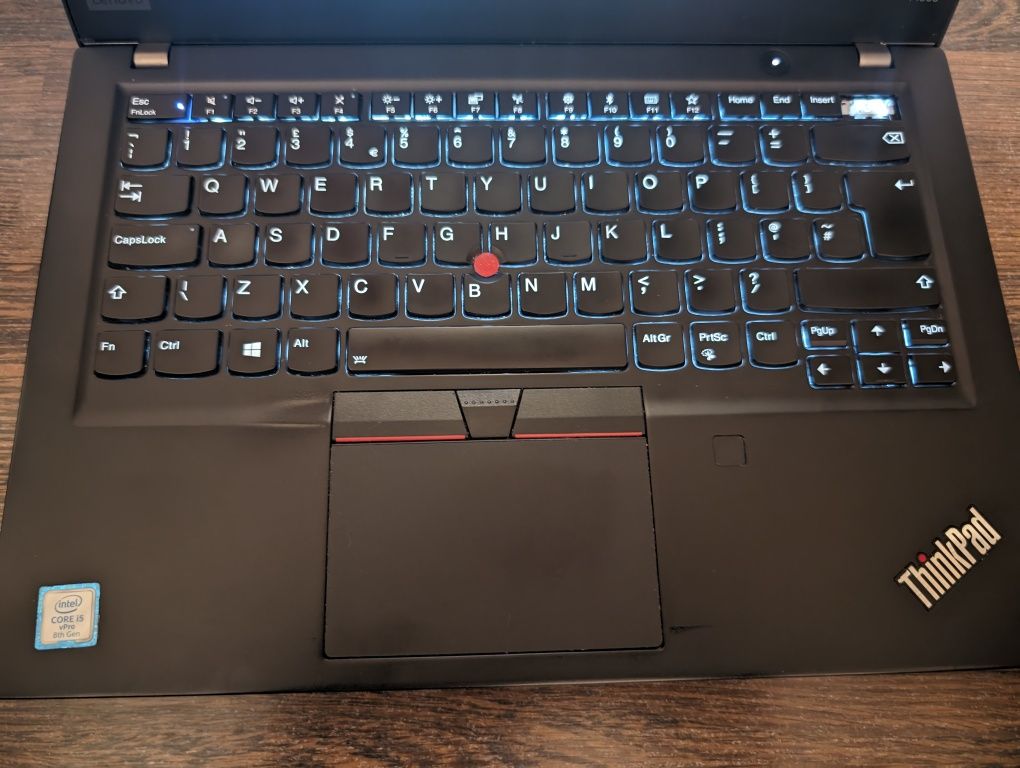 Lenovo T490s i5-8365u / 8 GB RAM / 256 SSD / Windows 11