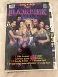 Blackpink списание със стикери,плакати и коликционерски карти