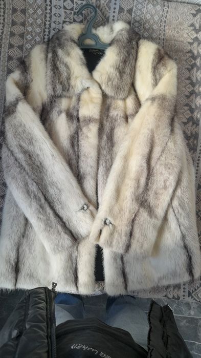 Продам норковую шубу