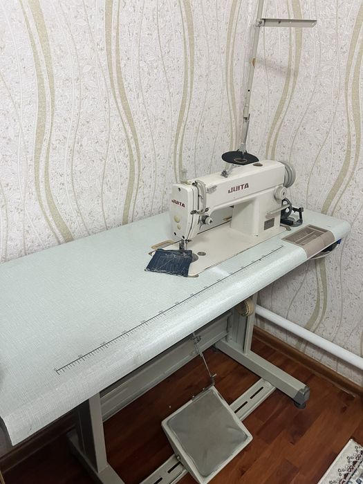 Продам промышленную швейную машину.