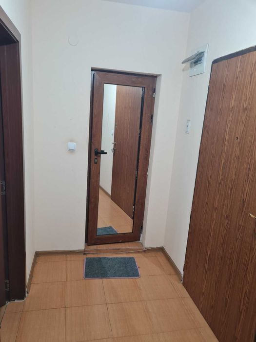 Двустаен апартамент в кв. "Еленово 1"