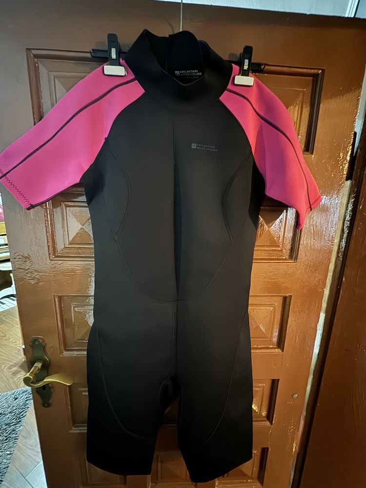 Costum Neopren.