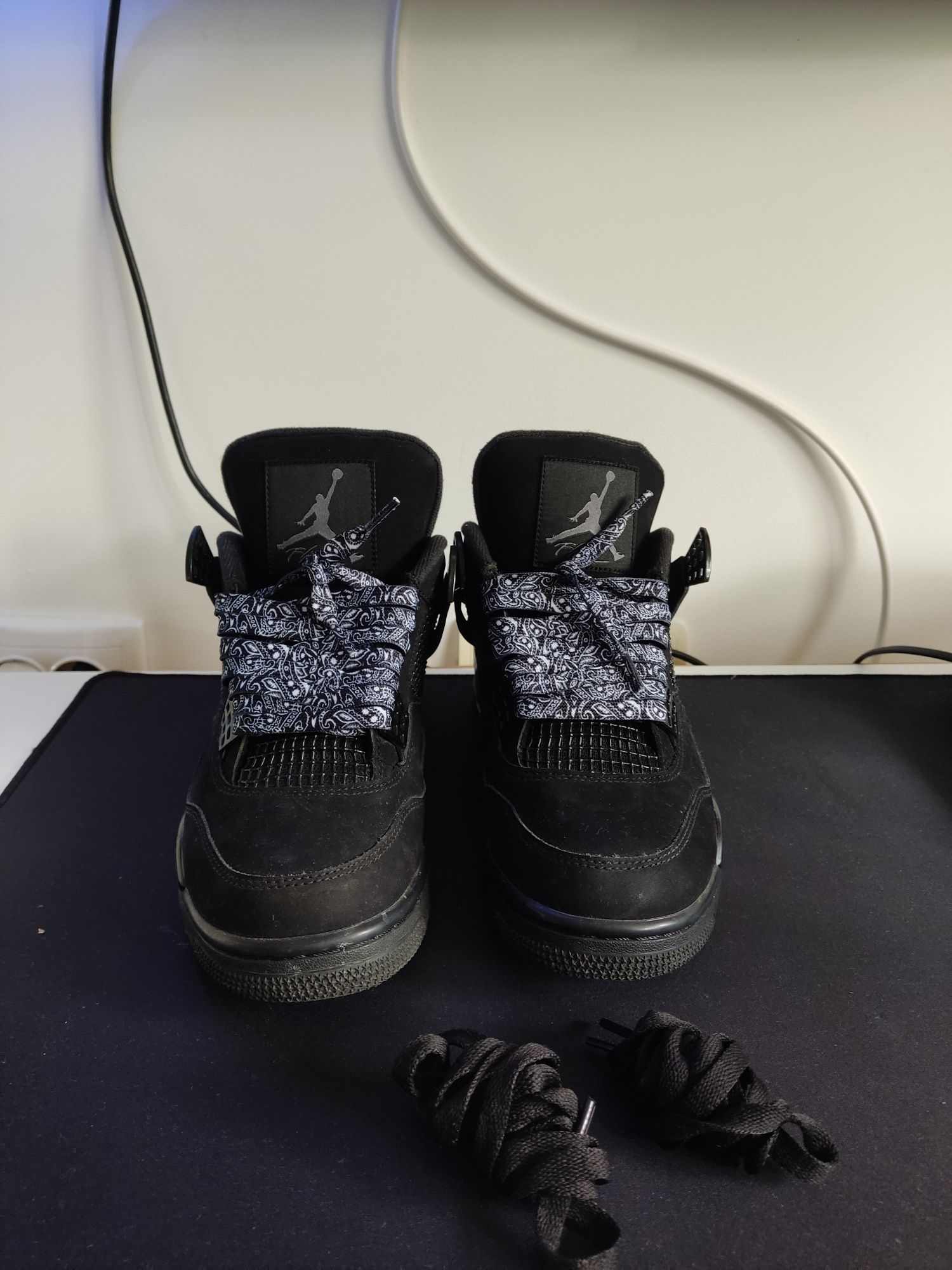 Jordan 4 black cat 40.5 tts