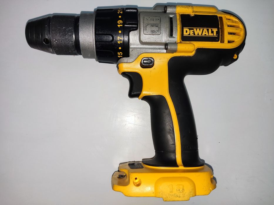 Шуруповерты DeWalt DCD950 DW987