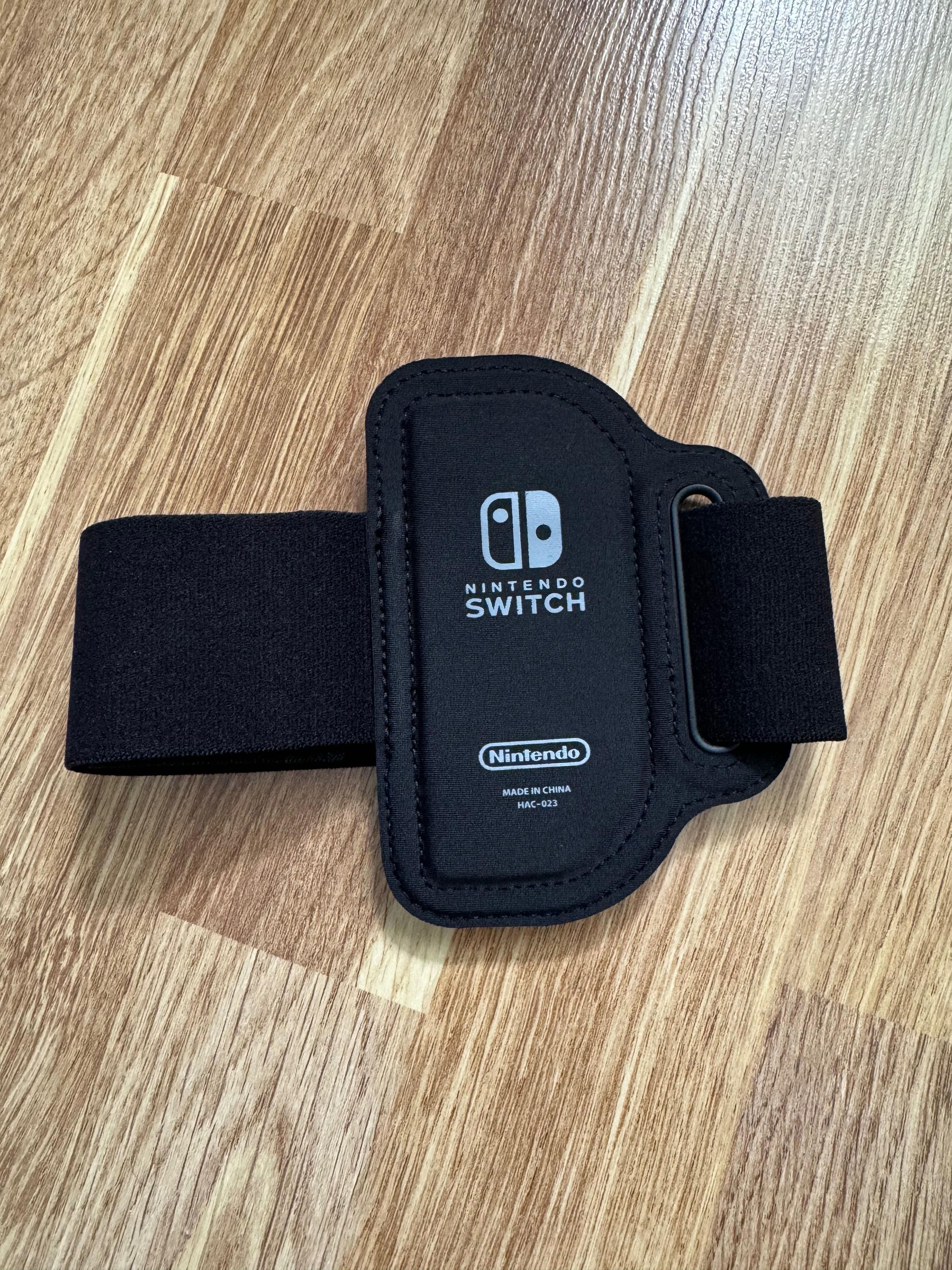 Consolă Nintendo switch cu 8 jocuri originale.