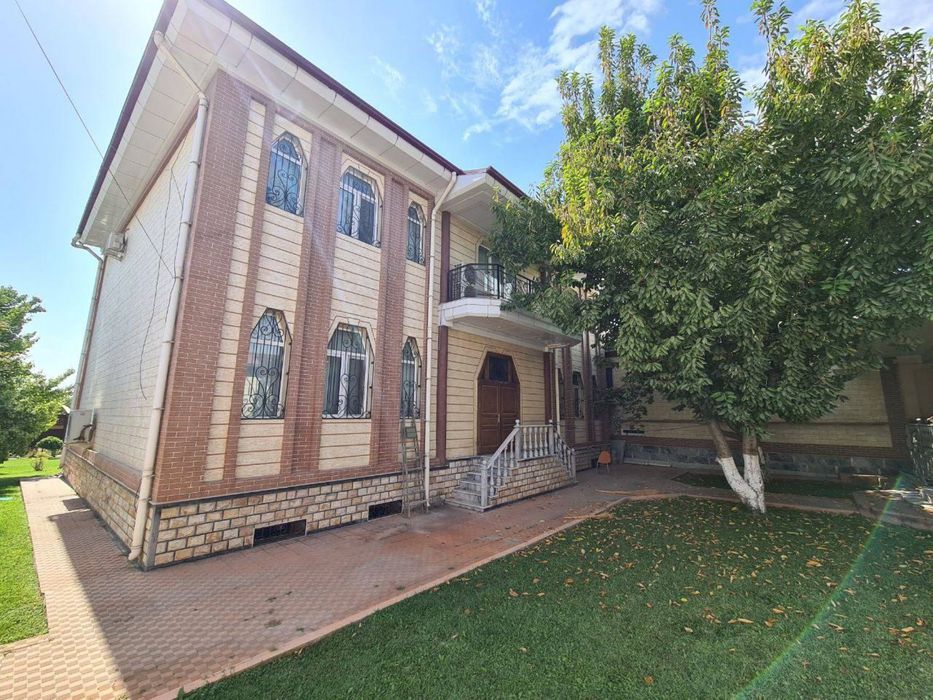 Продаётся дом по улице Циолковского на 20 сотках