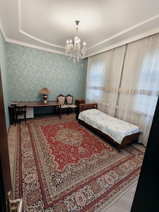 Продается евродом ул.Паркентская, 4 сотки,8 комнат
