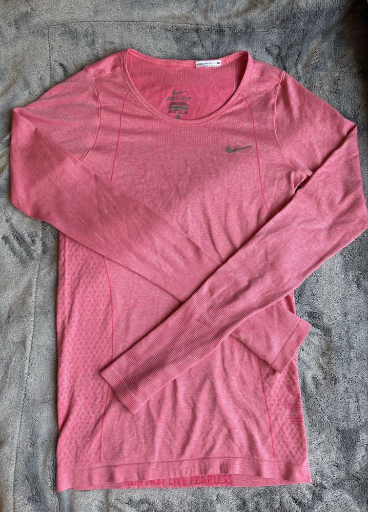 Оригинална дамска блуза Nike