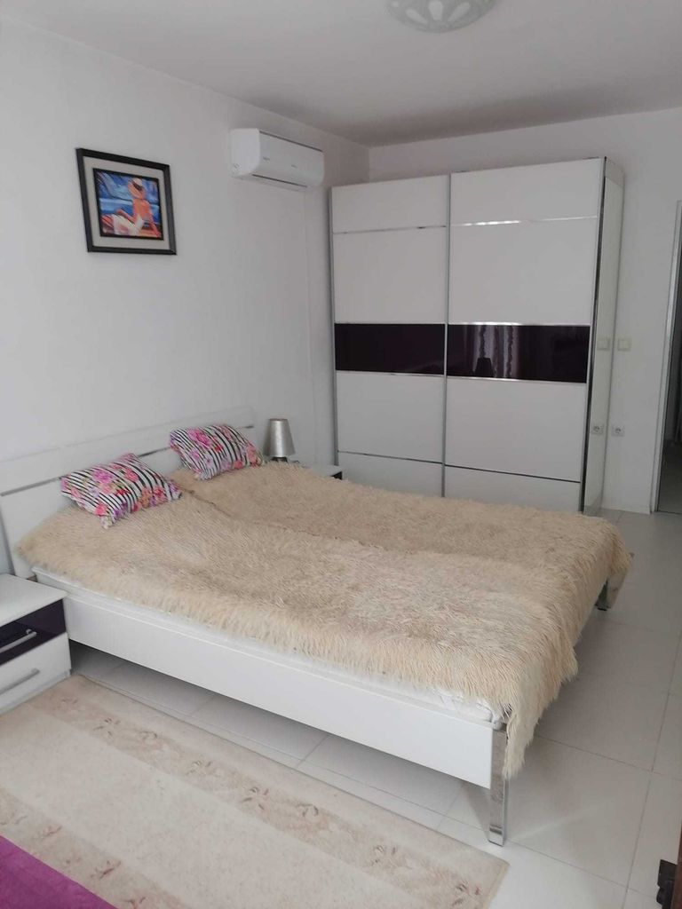 Дава се под наем Двустаен апартамент в Велинград - 76 кв.м за 85000 € - Снимка #2