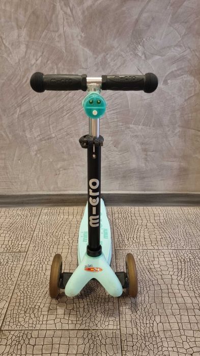Тротинетка Micro - Mini 2 Go Deluxe Plus