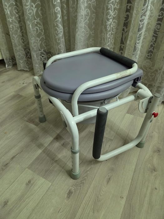 Стульчик горшок для инвалидов