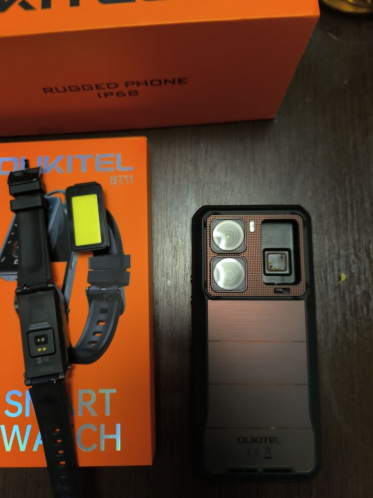 Телефон Oukitel wp 300
