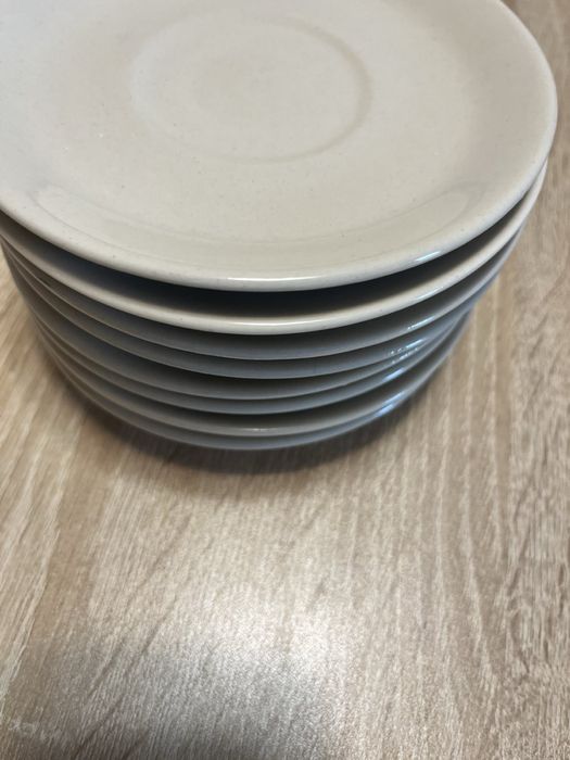 Бели малки чинии(кръгли)