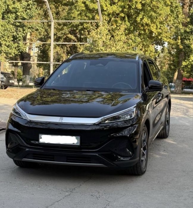 Byd Yuan plus 5 pozitsiya