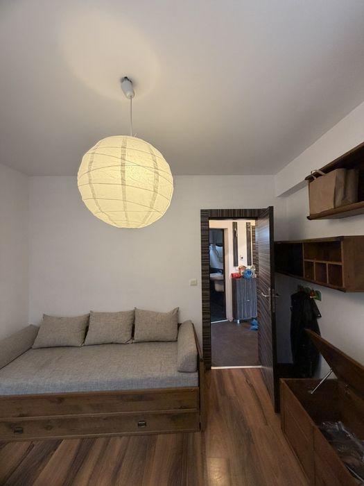 Мебели от естествено дърво