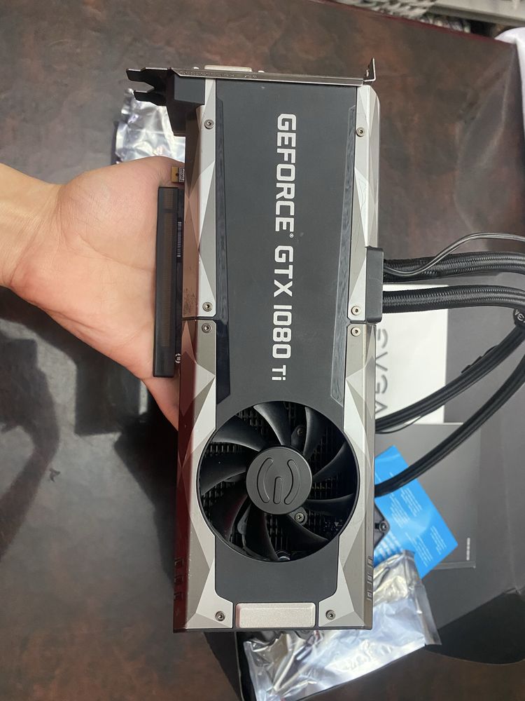 EVGA GTX 1080TI 11gb