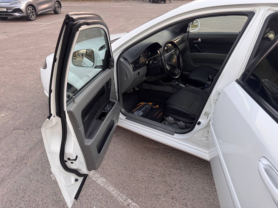 Tayyor xolatda Jentra sotiladi srochna