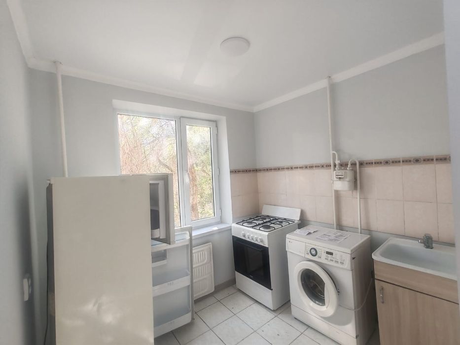 2-комн., 3 этаж, 7 мкр-он (НЕ угол)