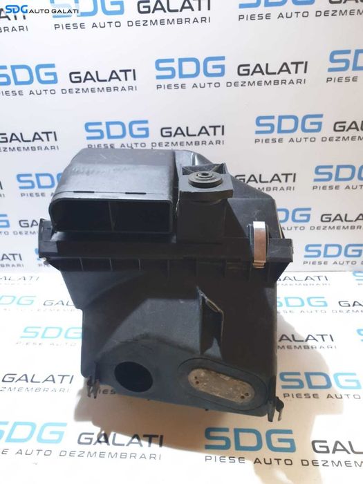 Suport Carcasa Admisie Filtru Aer Volkswagen Passat B5 1.8 ADR AEB APU ANB ARG APT AFY 1997 - 2001 Cod 058133833A