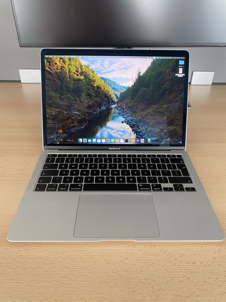 Macbook Air 2020