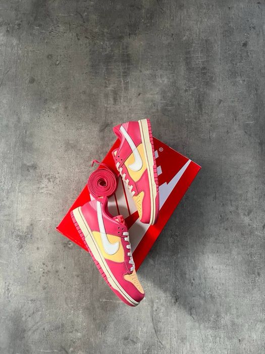 Nike Dunk Low Strawberry Peach Cream   36-40