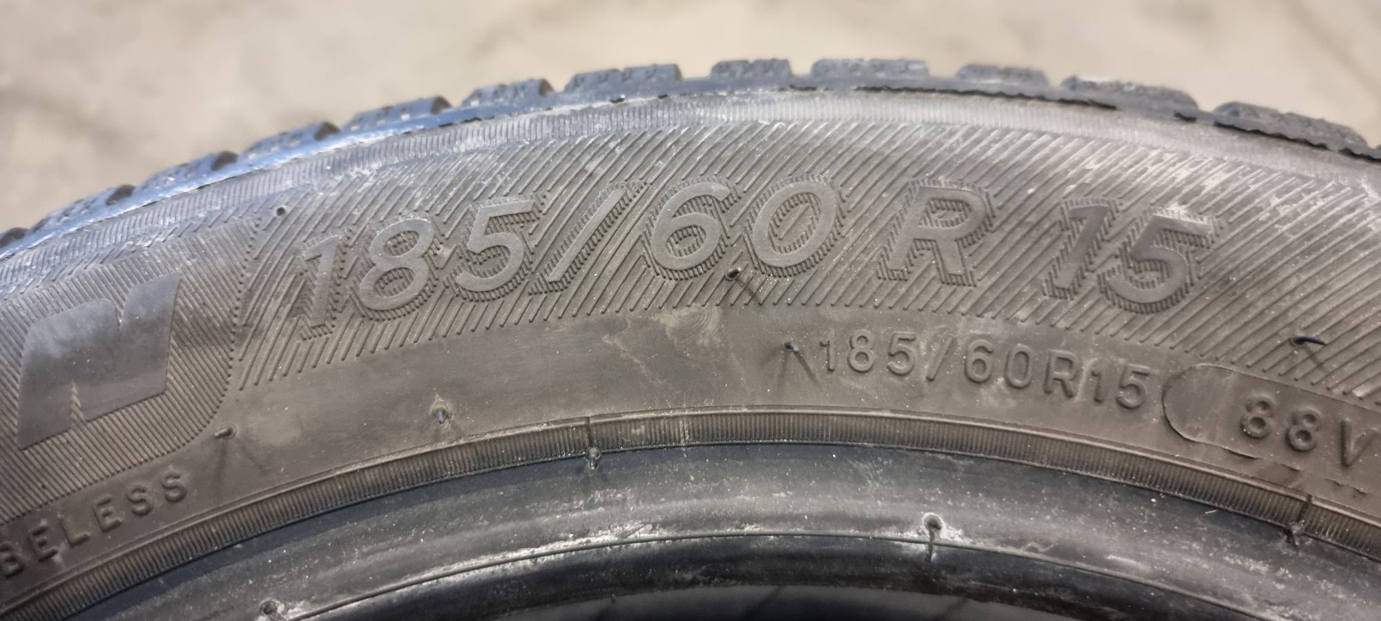 2бр Всесезонни гуми 185/60/15 Michelin (2016)