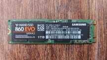 Продавам почти нов 1 TB SSD Samsung 860 EVO form factor M2 с MLC cells