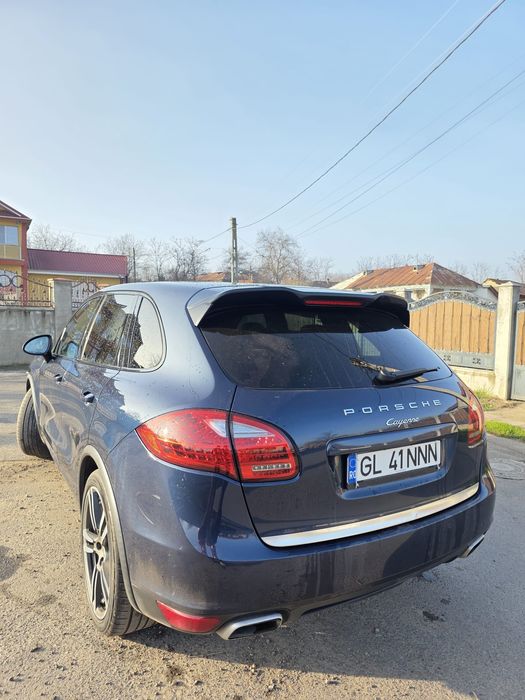 Porsche cayenne an 2012