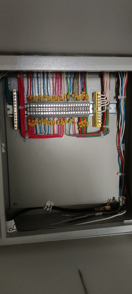 Elektrika ishlarni klamiz ustanovka shit Oqqorgon Quychirchiq
