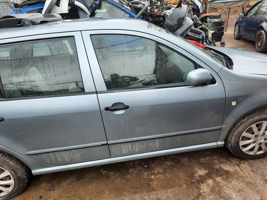 Usi skoda fabia  din dez.