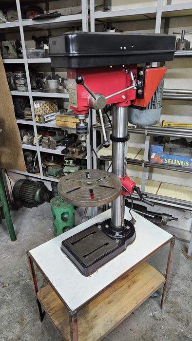 Бормашина Колонна