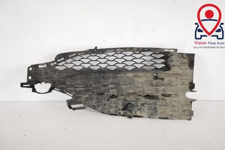 Grila Proiector Laterala Dreapta Originala In Stare Buna Cu Senzor Mer