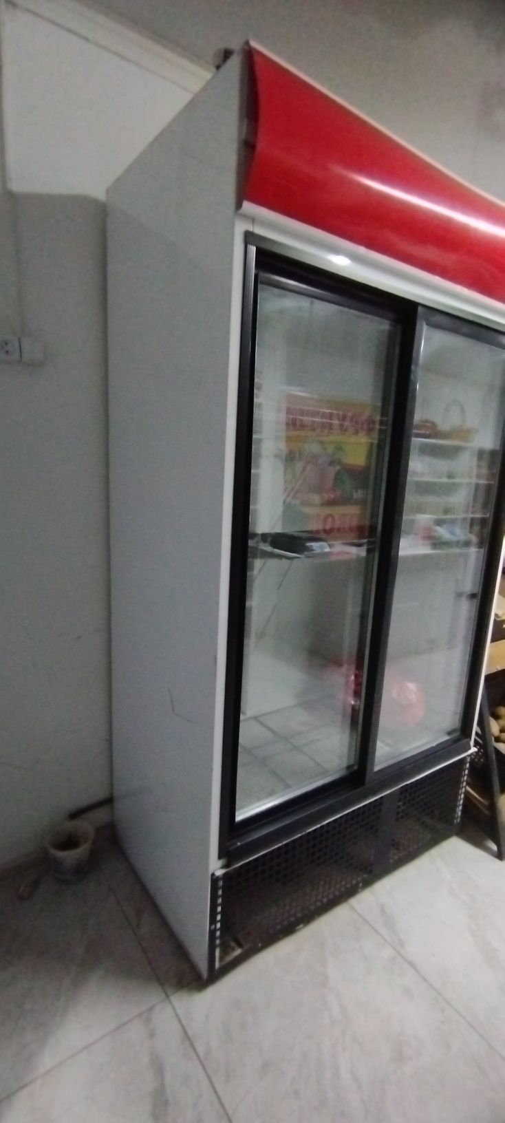 холодильник виттринный