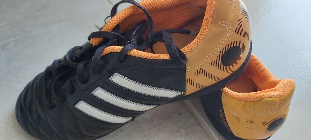 Маратонки adidas