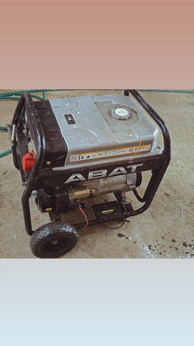 Generator trifazic 9,3 kw pornire la cheie