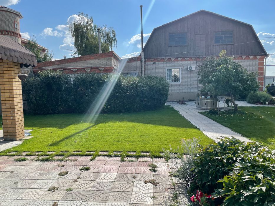 Сдам котедж  посуточно